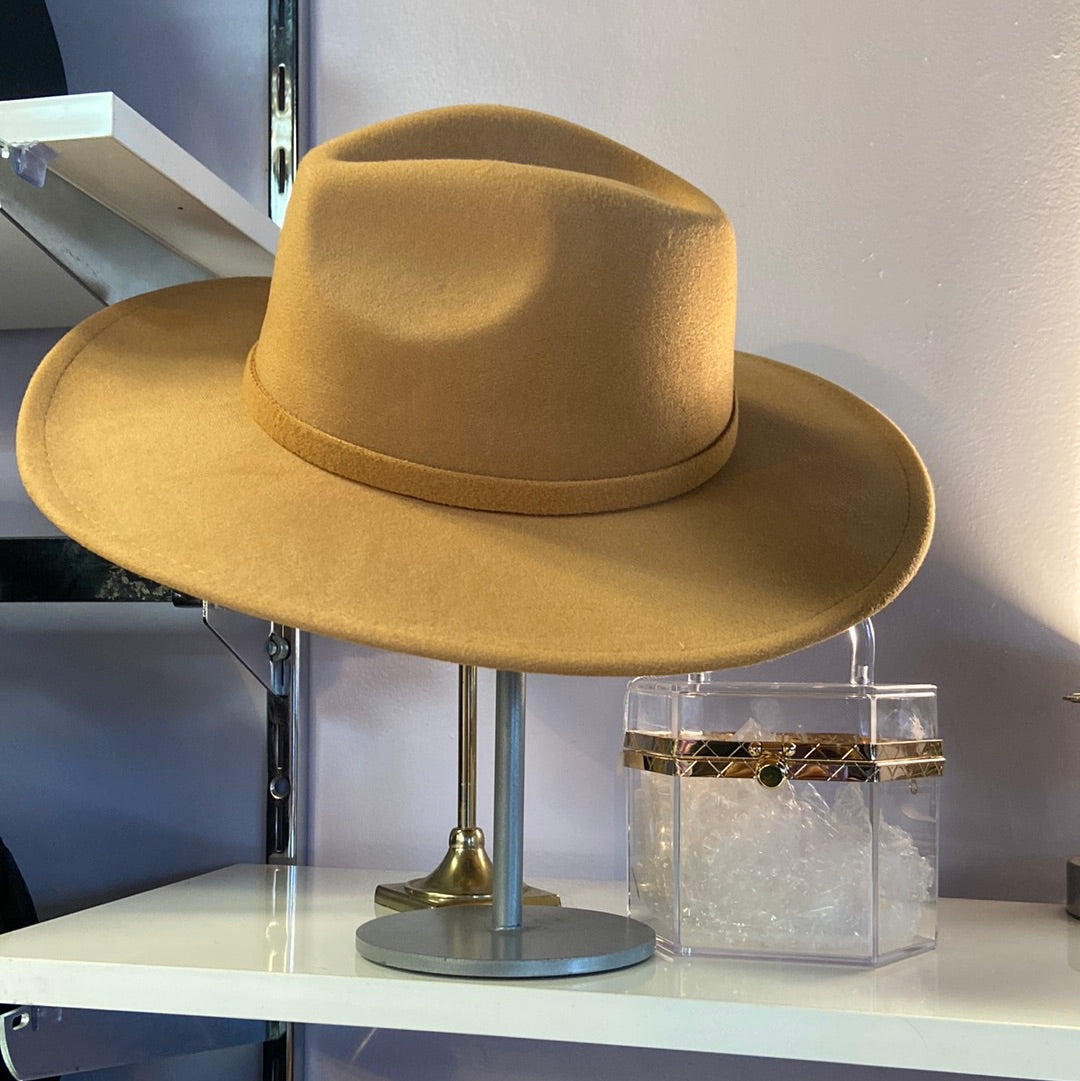 Belted Fedora